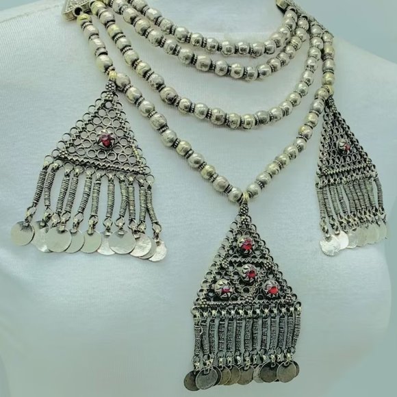 Beaded Layered Necklace, Silver Gypsy Vintage Necklace With Three Dangling - Picture 3 of 14